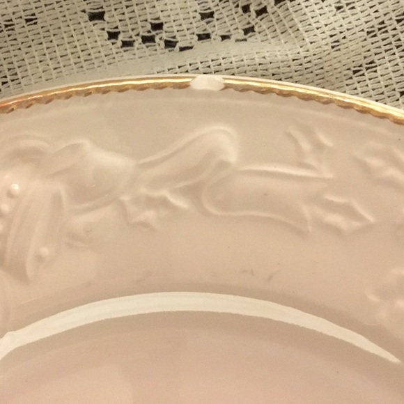 4 ~ Salad/Appetizer Plate~White Christmas~by INTERNATIONAL TABLEWARES - Picture 7 of 7